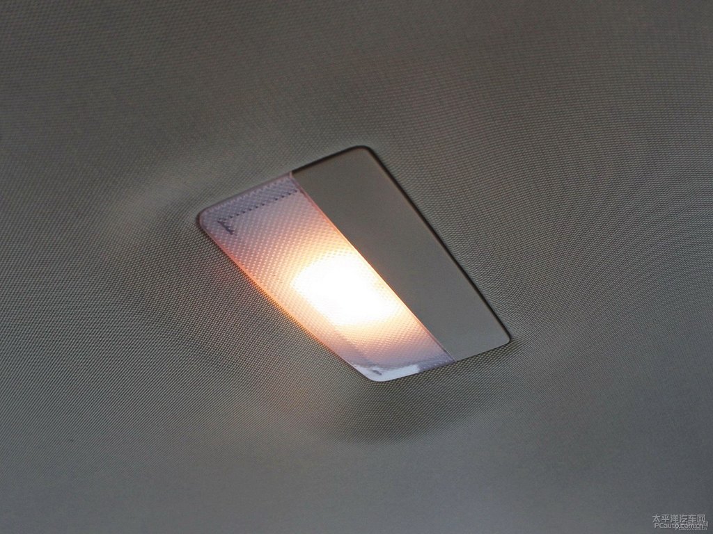 珍珠黑威朗車廂內(nèi)飾圖片