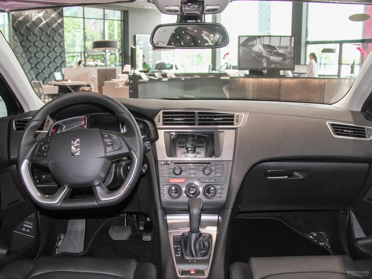 DS 5LS內(nèi)飾高清大圖