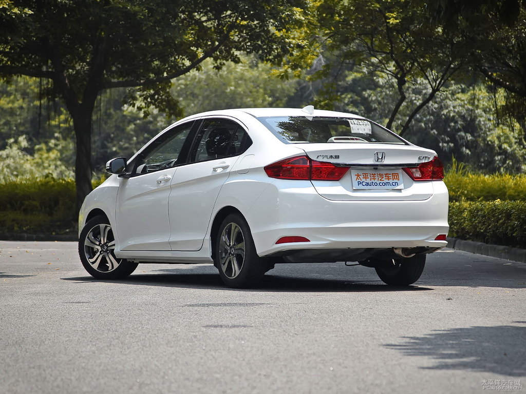 塔夫綢白鋒范整車外觀外觀圖片