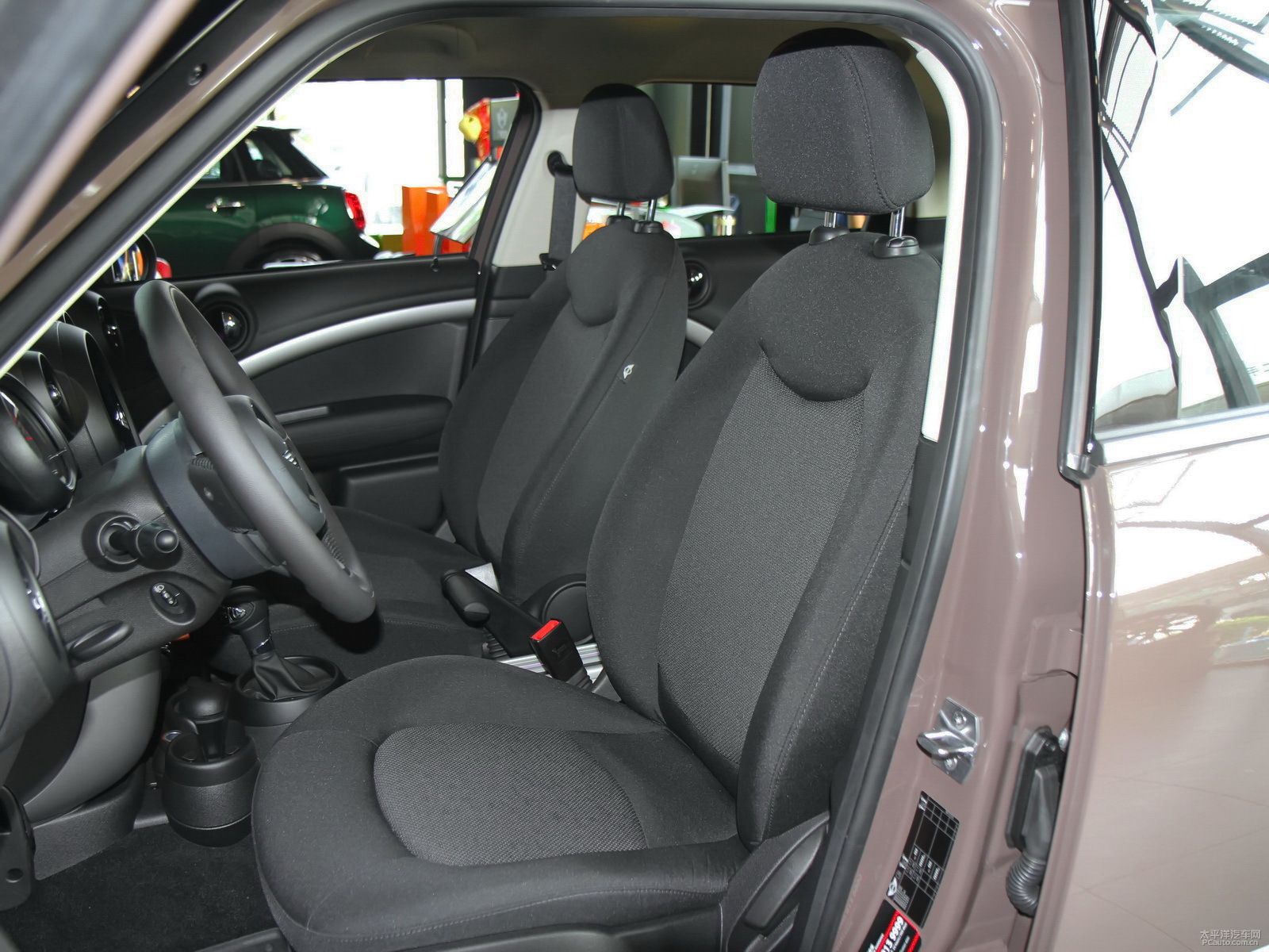\ɫMINI COUNTRYMAN΃DƬ