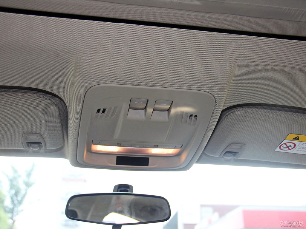 琥珀棕威朗車廂內(nèi)飾圖片