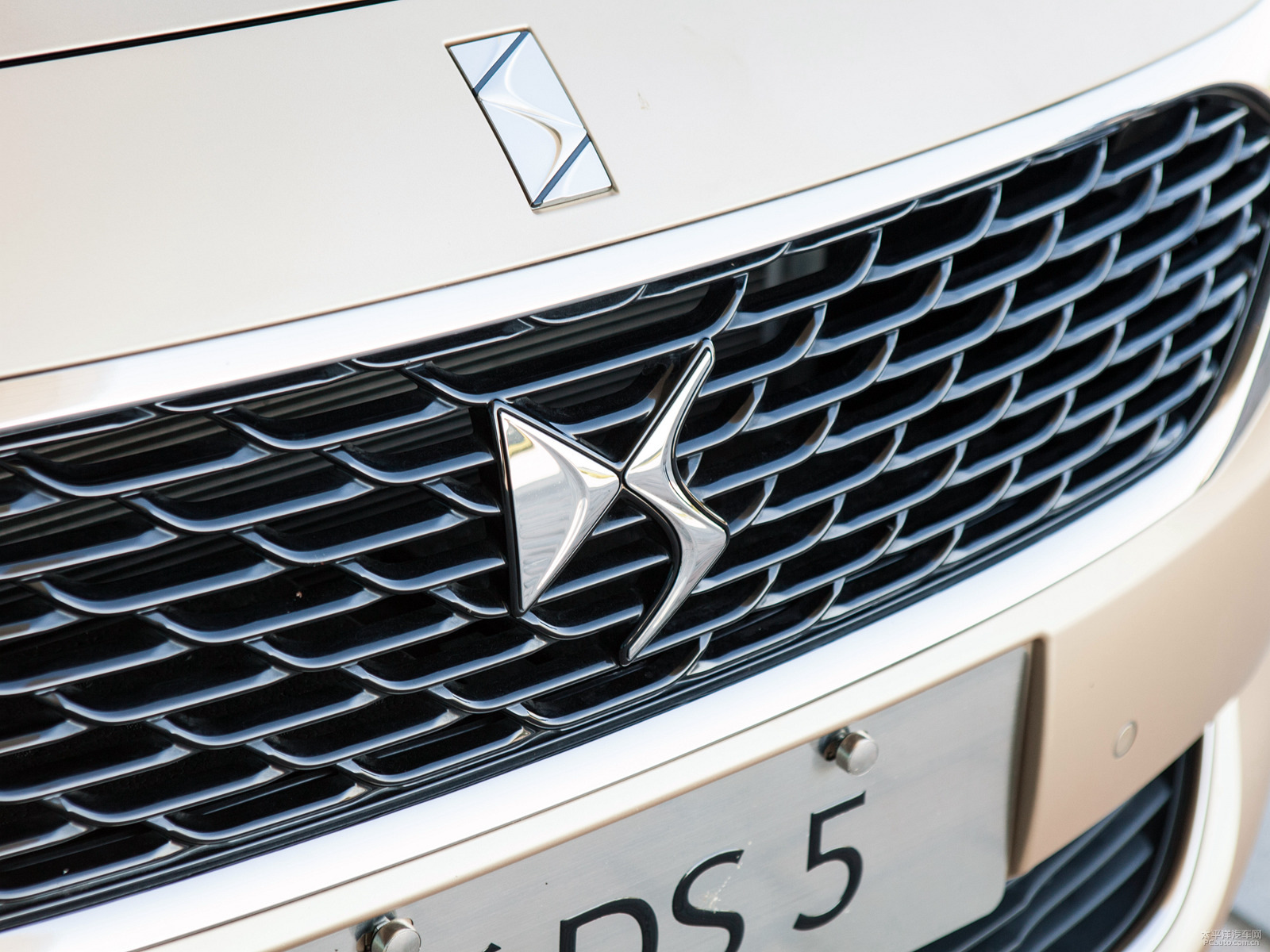 DS 5外觀高清大圖