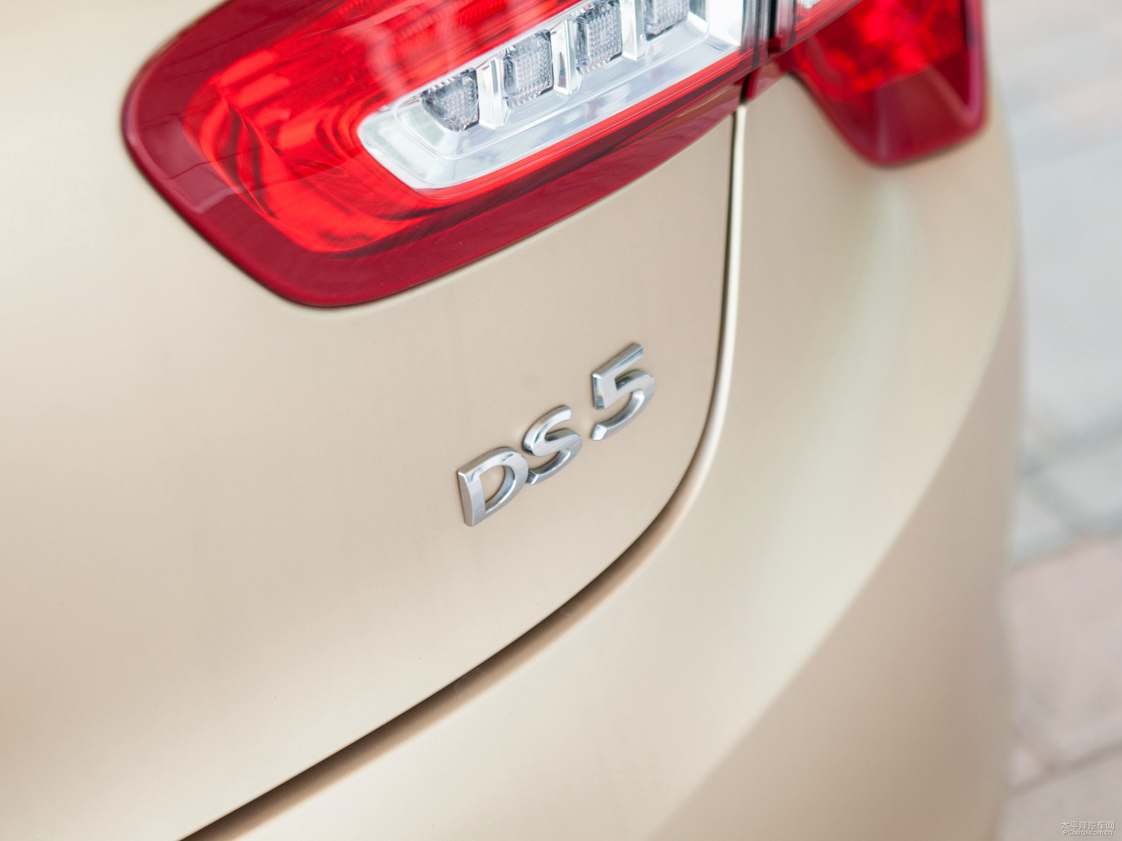 DS 5外觀高清大圖
