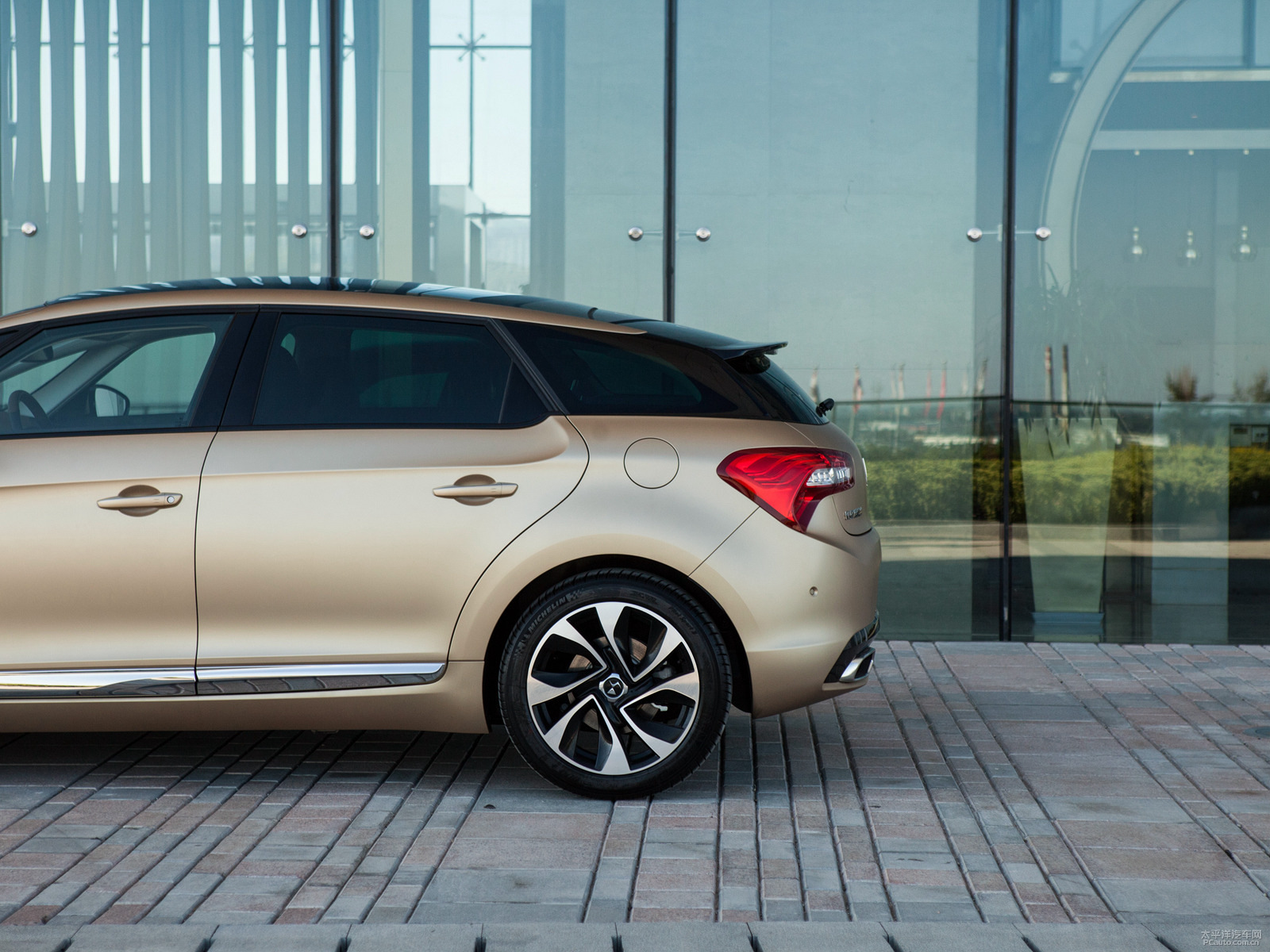 DS 5外觀高清大圖