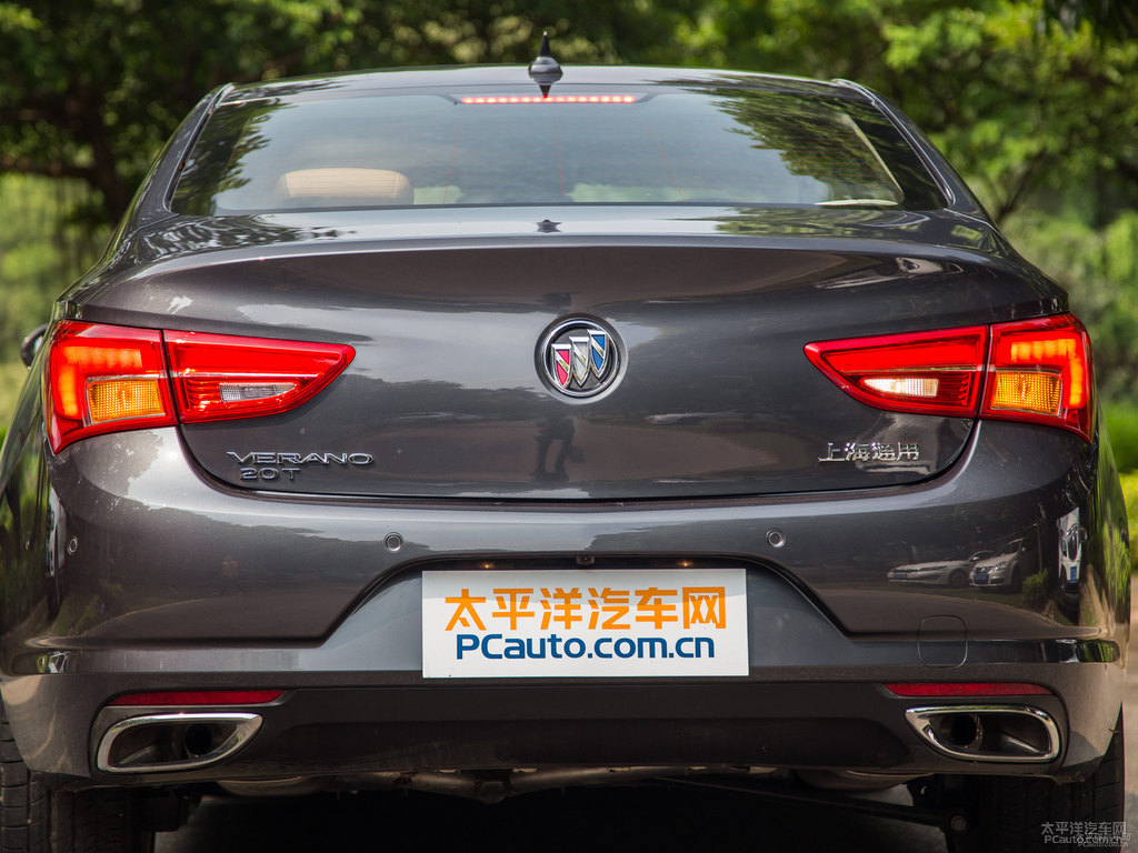 云母藍威朗車尾外觀圖片