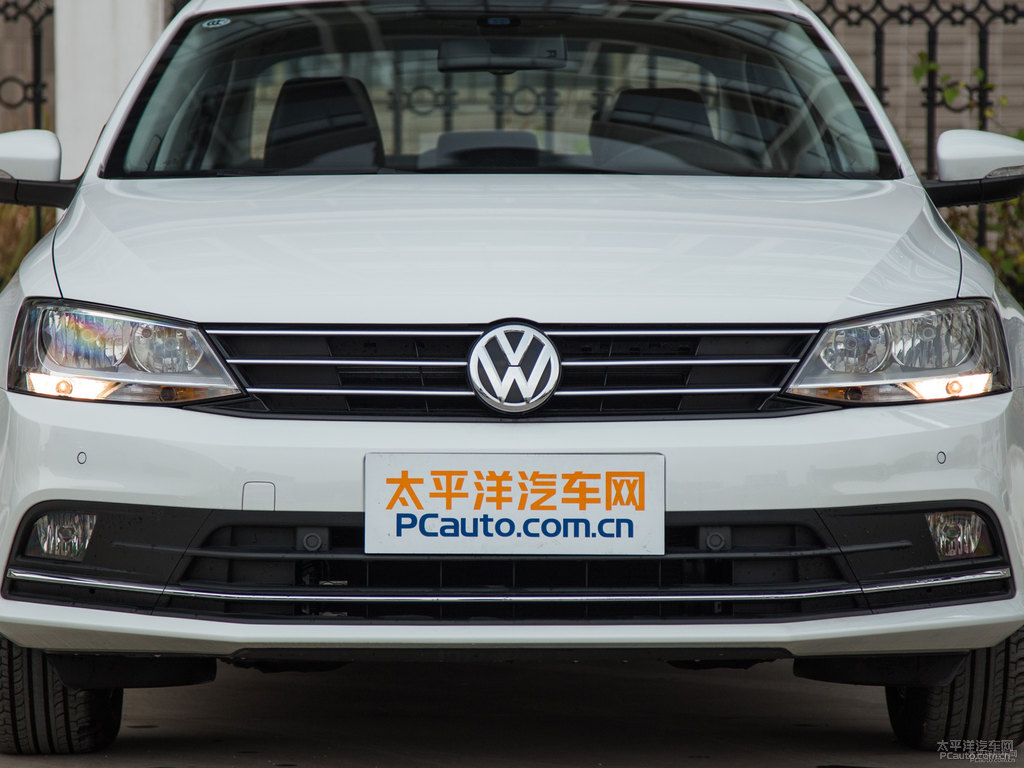 唐古拉白速騰車(chē)頭外觀圖片