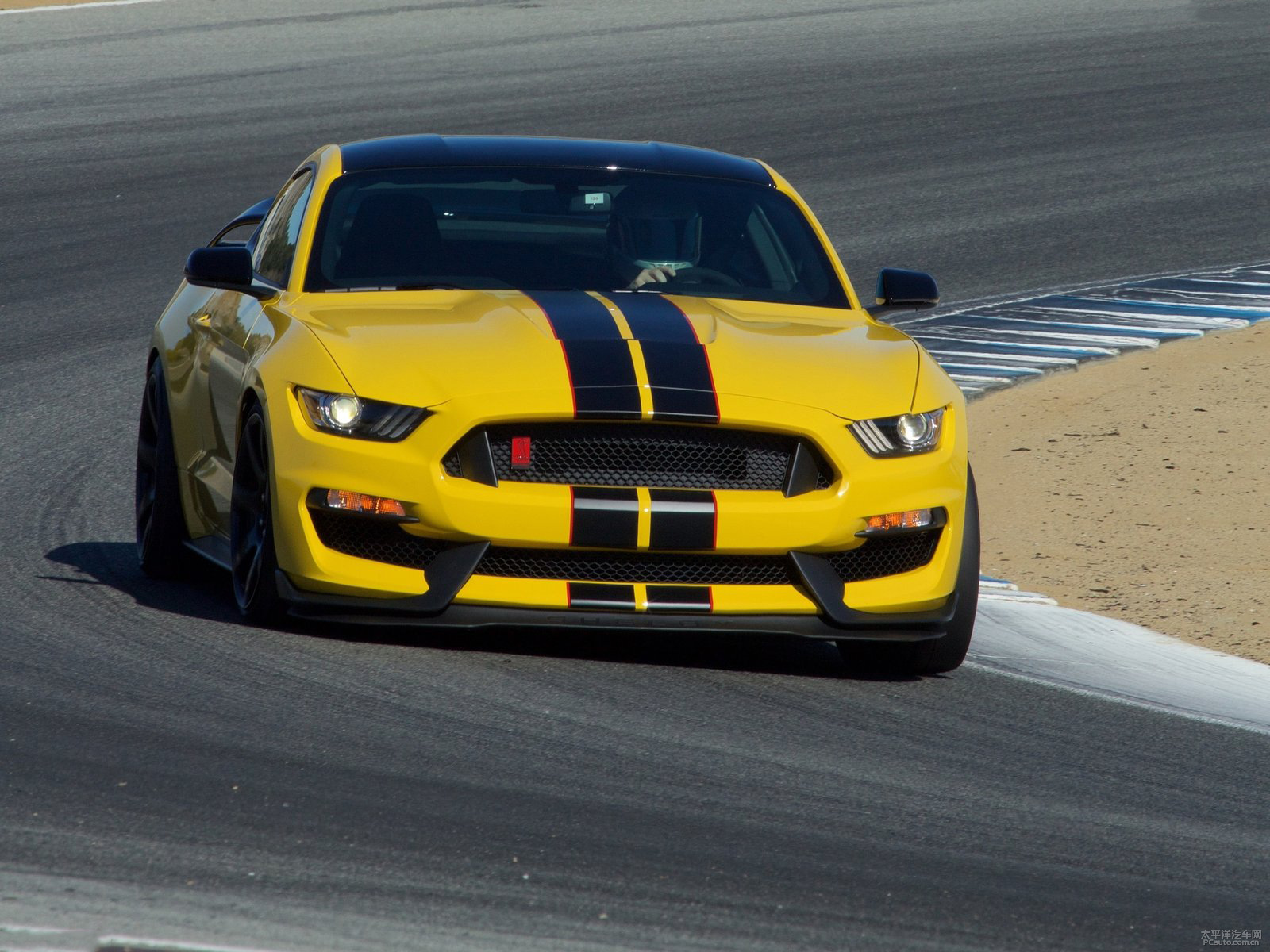 福特Mustang外觀高清大圖