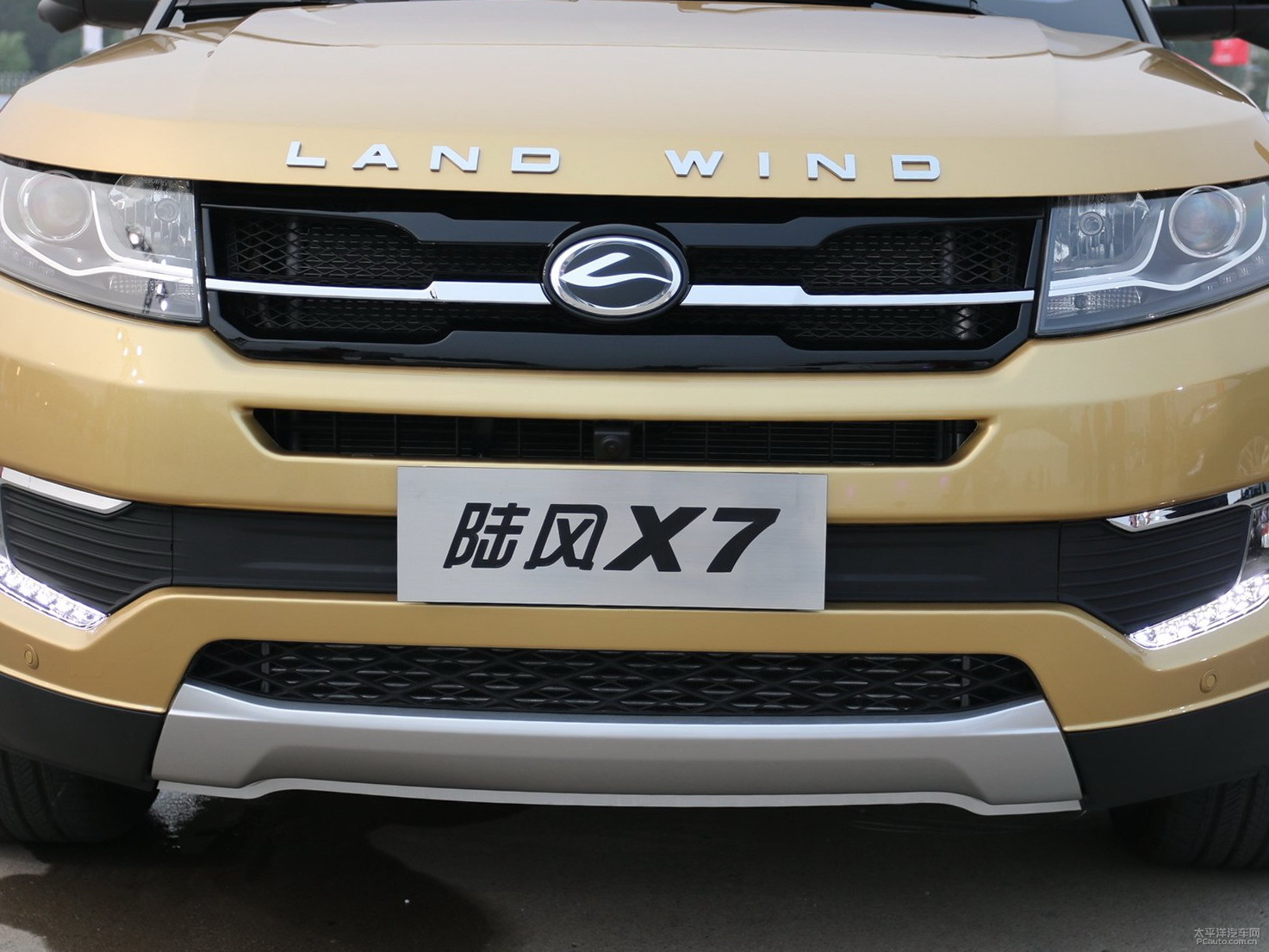 陸風X7外觀高清大圖