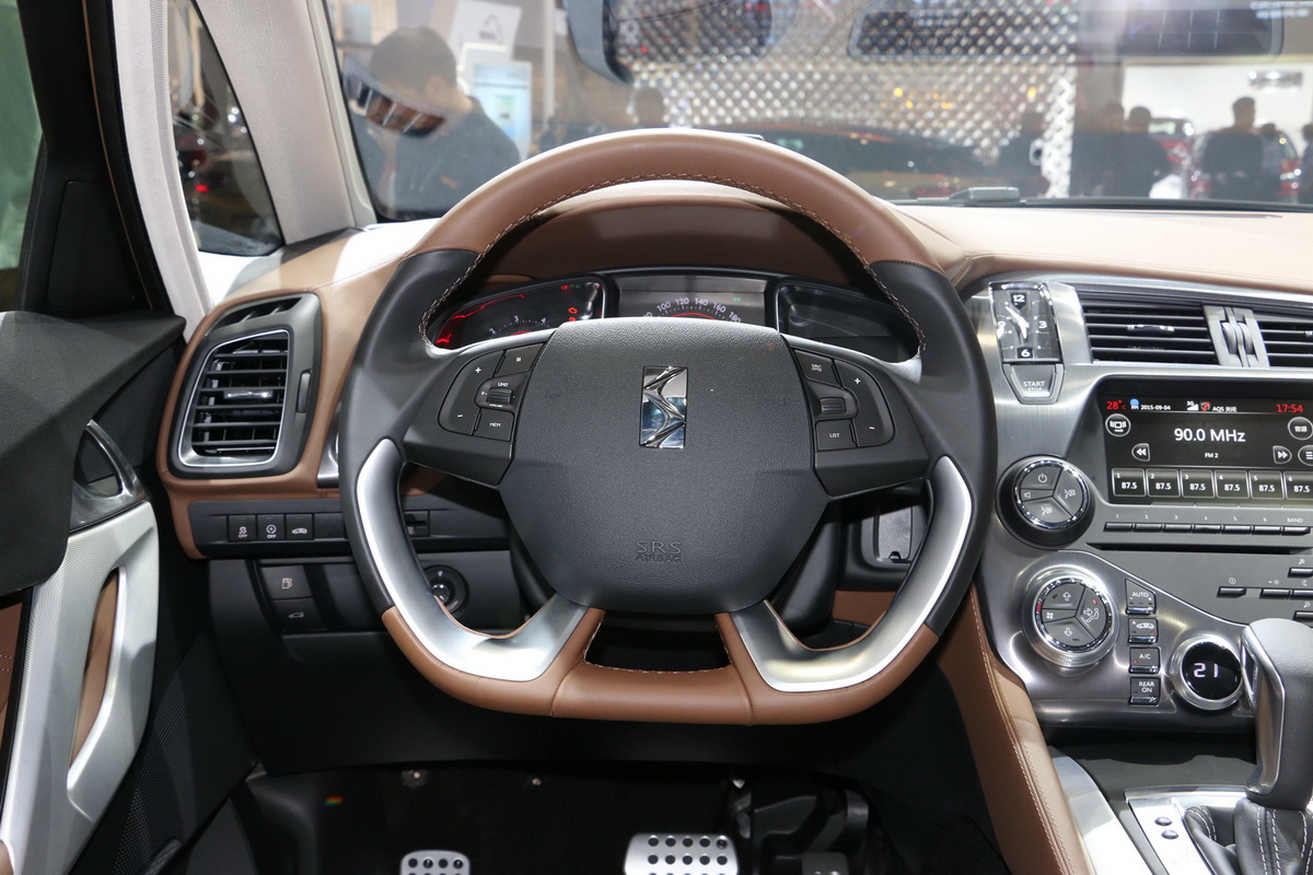 DS 5DƬ