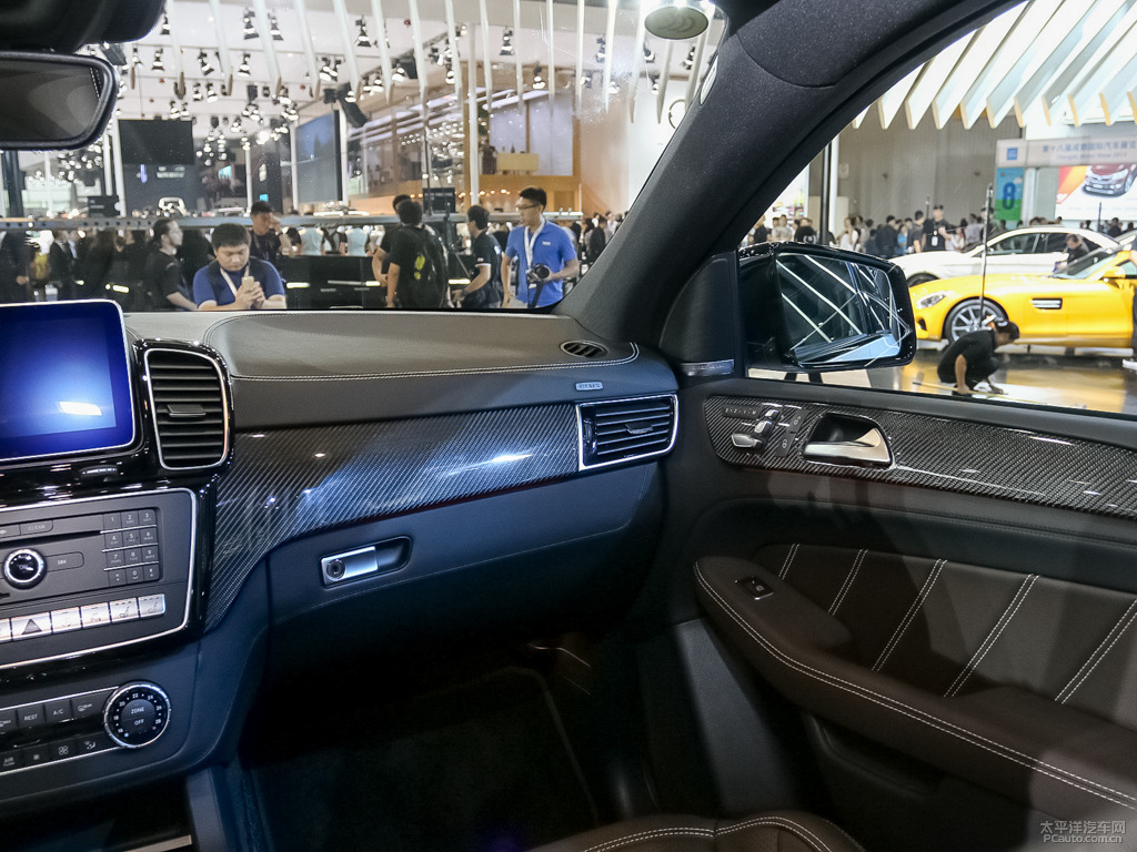 GLE 轎跑SUV AMG內(nèi)飾高清大圖