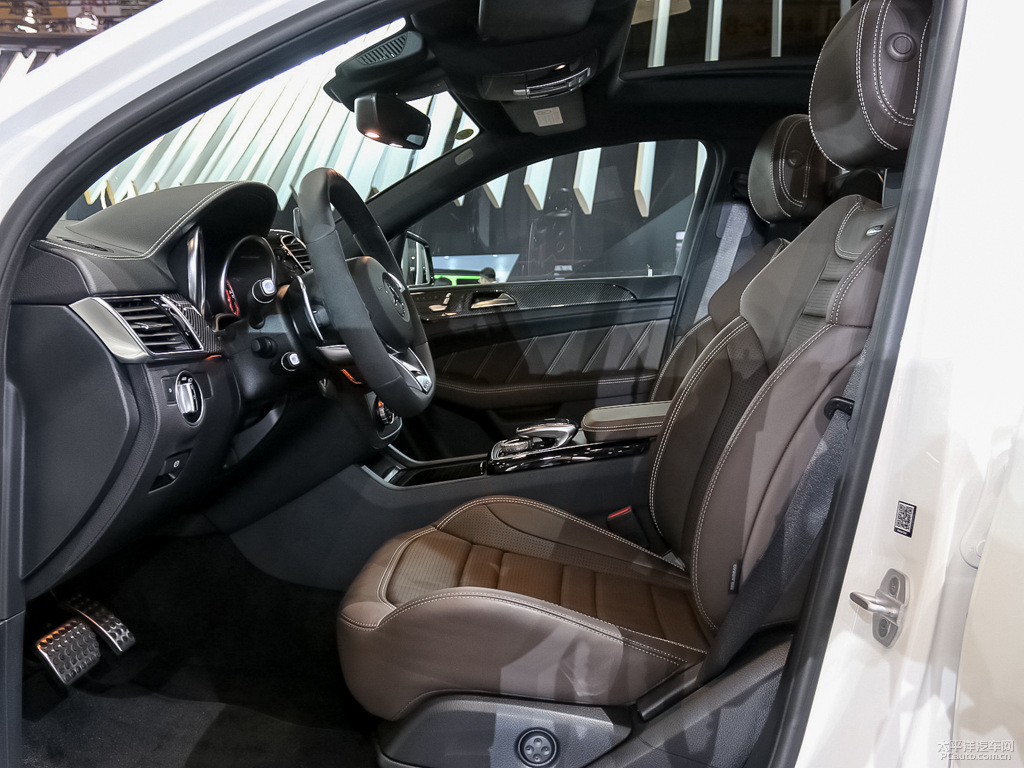 GLE 轎跑SUV AMG空間高清大圖