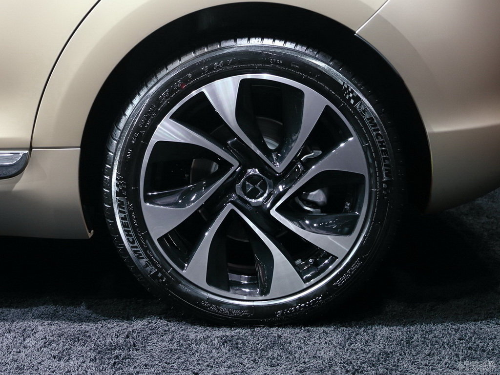 DS 5外觀高清大圖