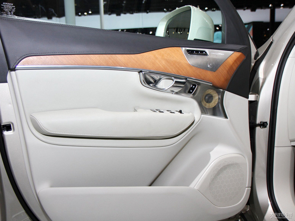 耀目沙沃爾沃XC90車廂內(nèi)飾圖片