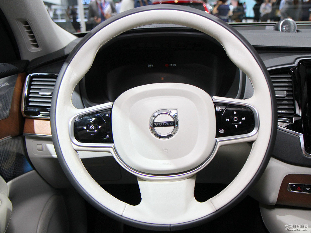 耀目沙沃爾沃XC90中控內(nèi)飾圖片