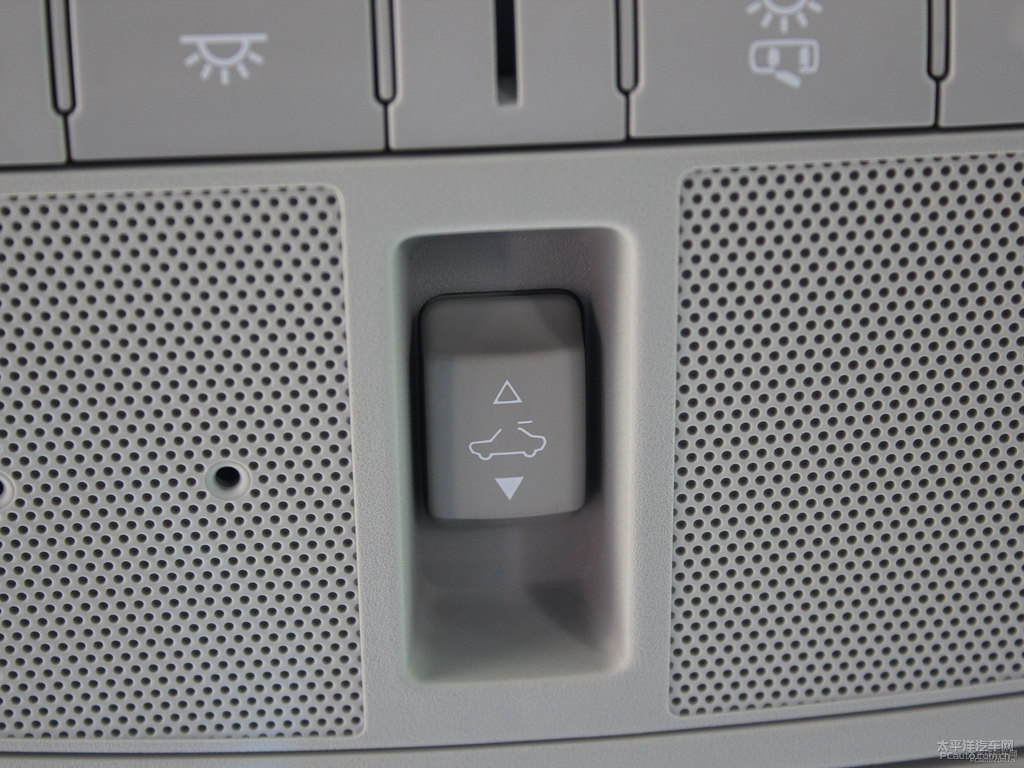 珠光白天籟車廂內(nèi)飾圖片