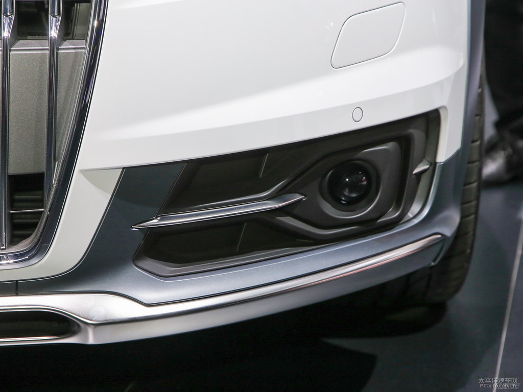 冰川白奧迪A6(進(jìn)口)車頭外觀圖片