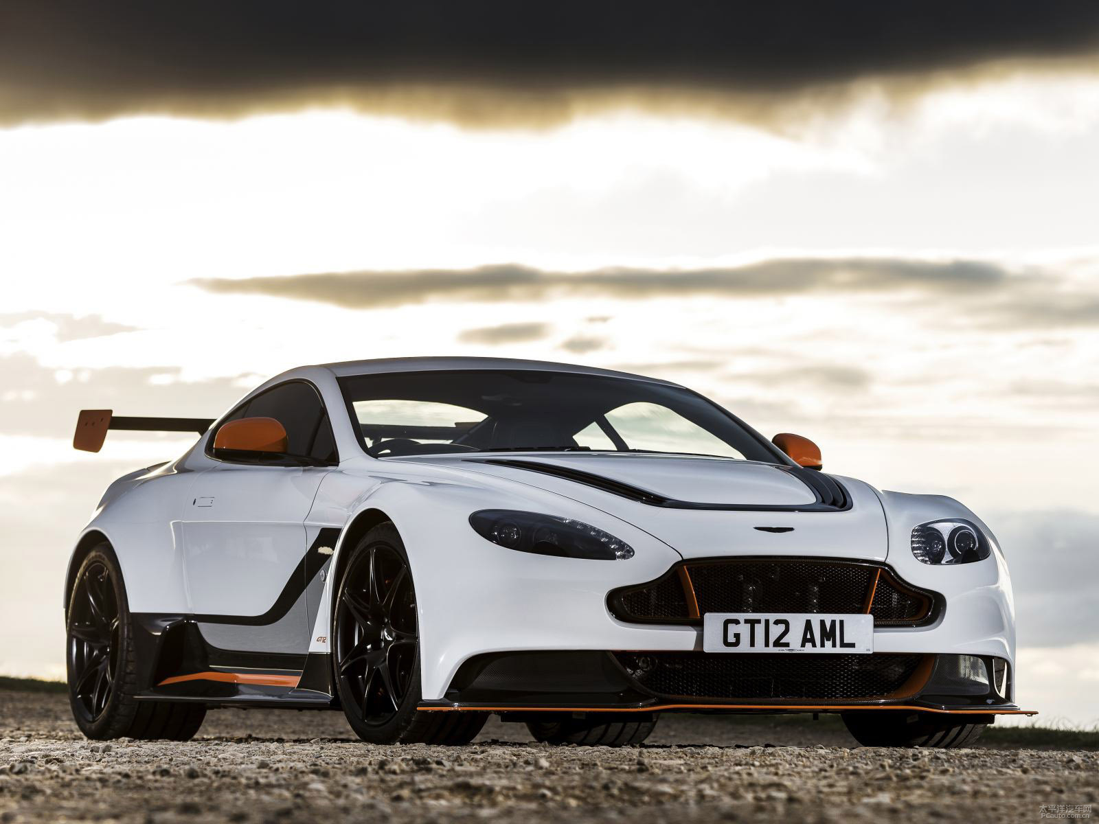 V12 Vantage外觀高清大圖
