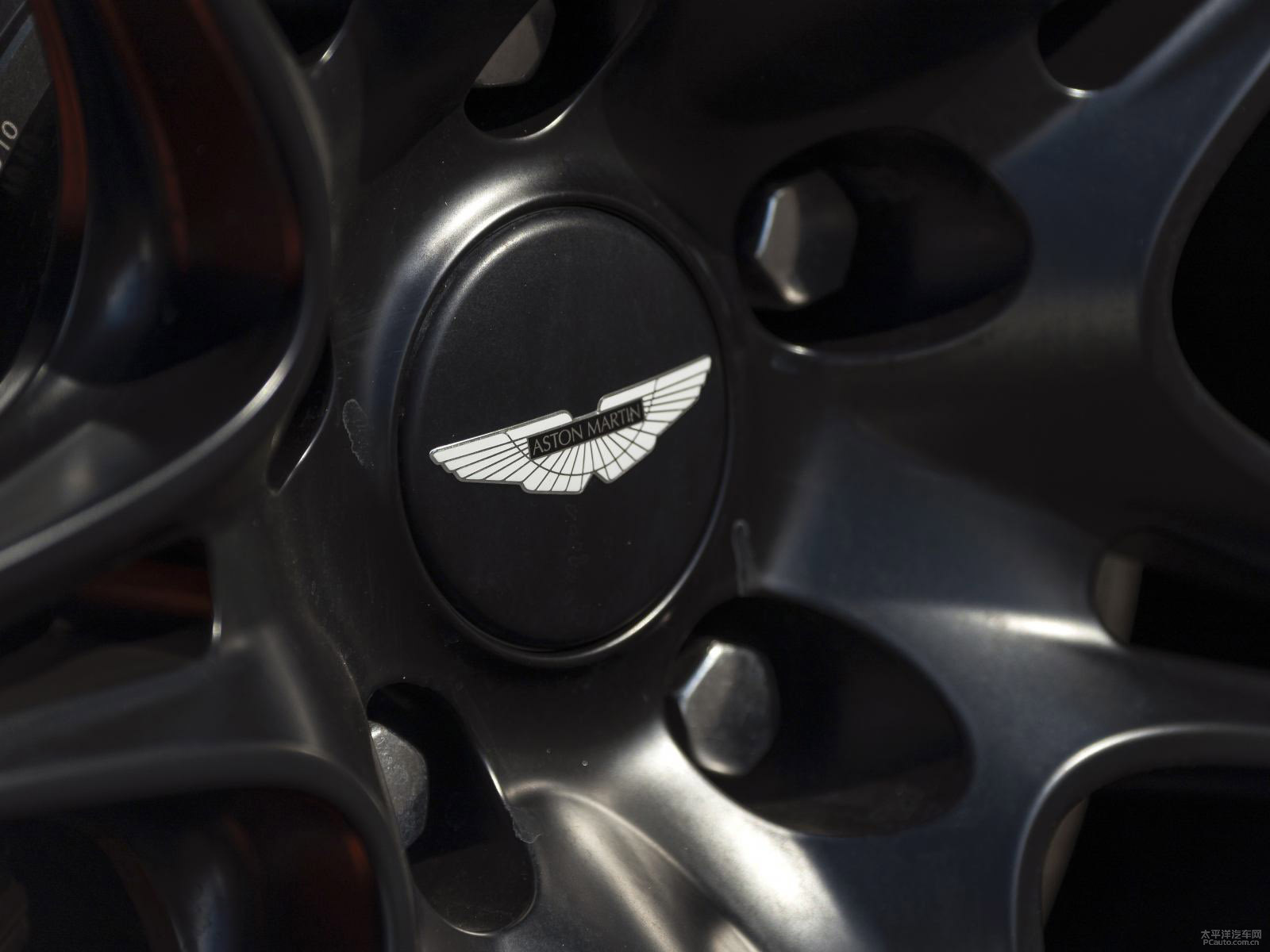 V12 Vantage外觀高清大圖