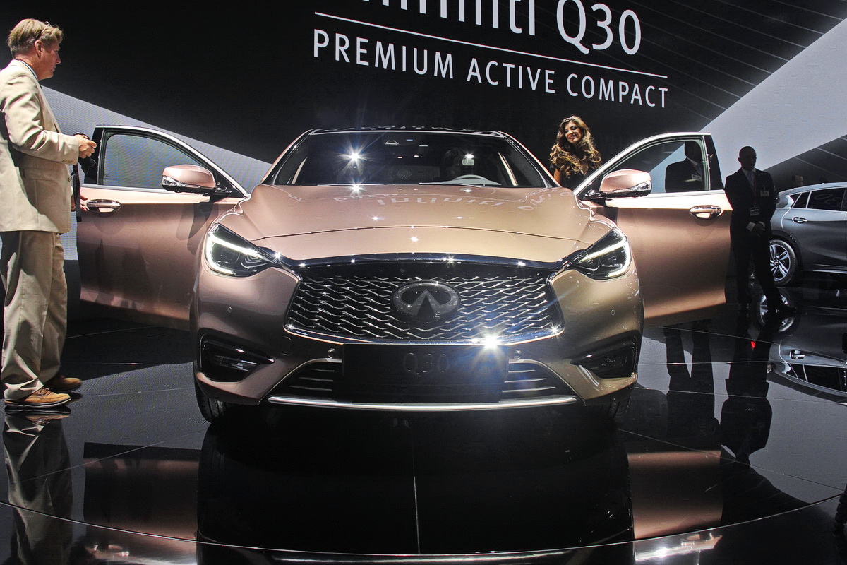 英菲尼迪Q30車展高清大圖