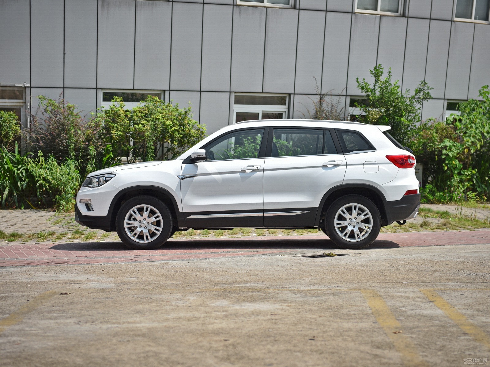長(zhǎng)安CS75外觀高清大圖
