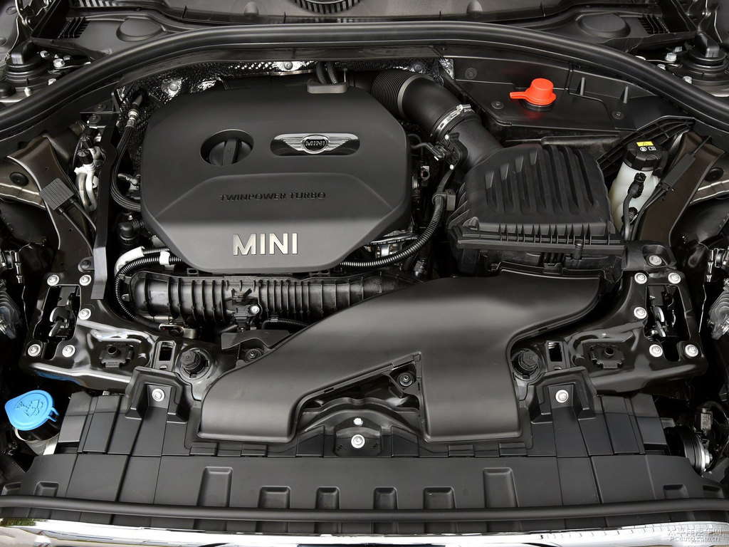 月表灰MINI CLUBMAN發(fā)動(dòng)機(jī)其它細(xì)節(jié)圖片