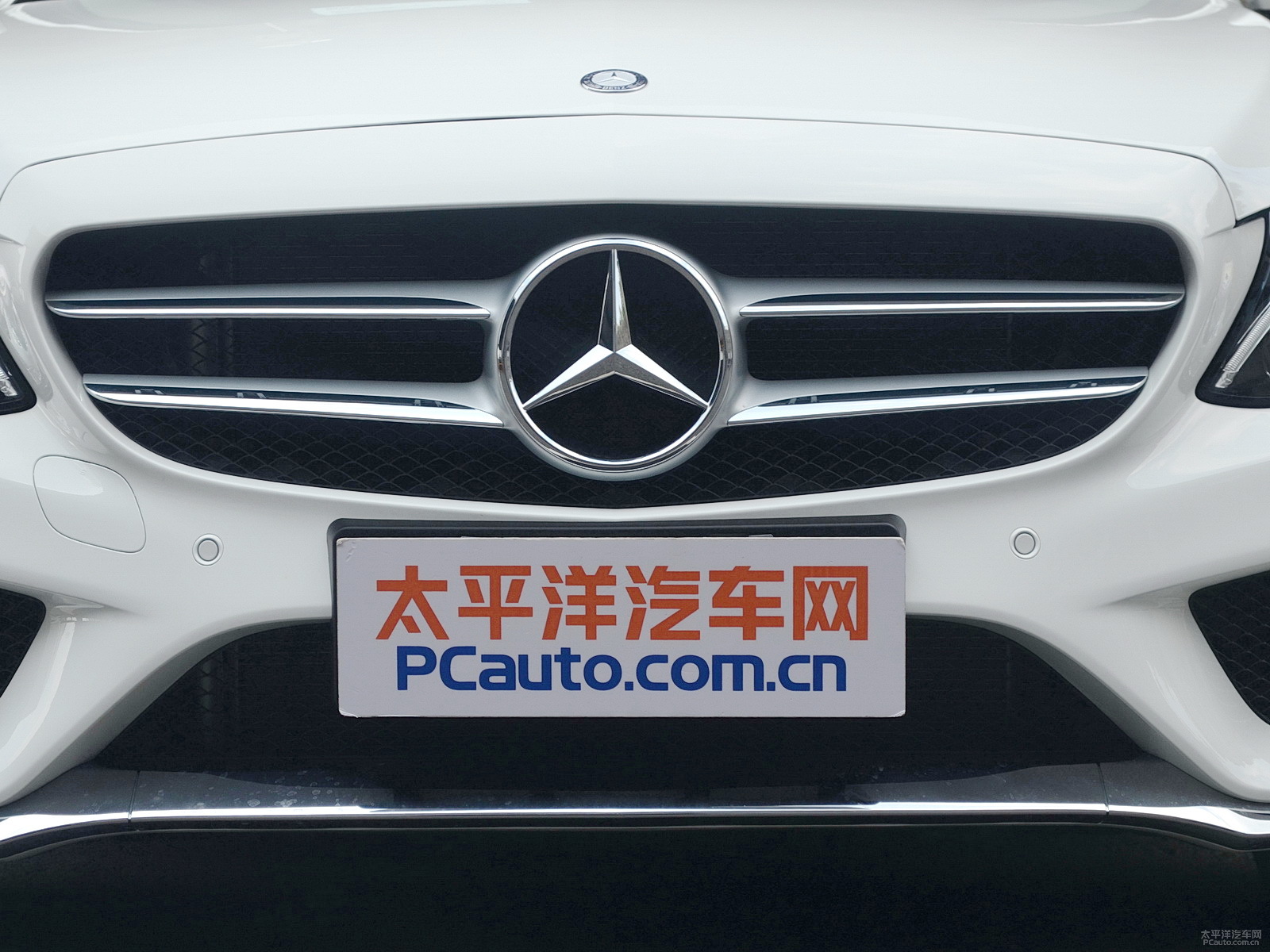 奔馳C級外觀高清大圖
