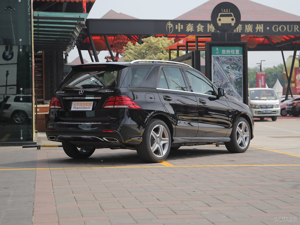 曜巖黑奔馳GLE整車外觀外觀圖片