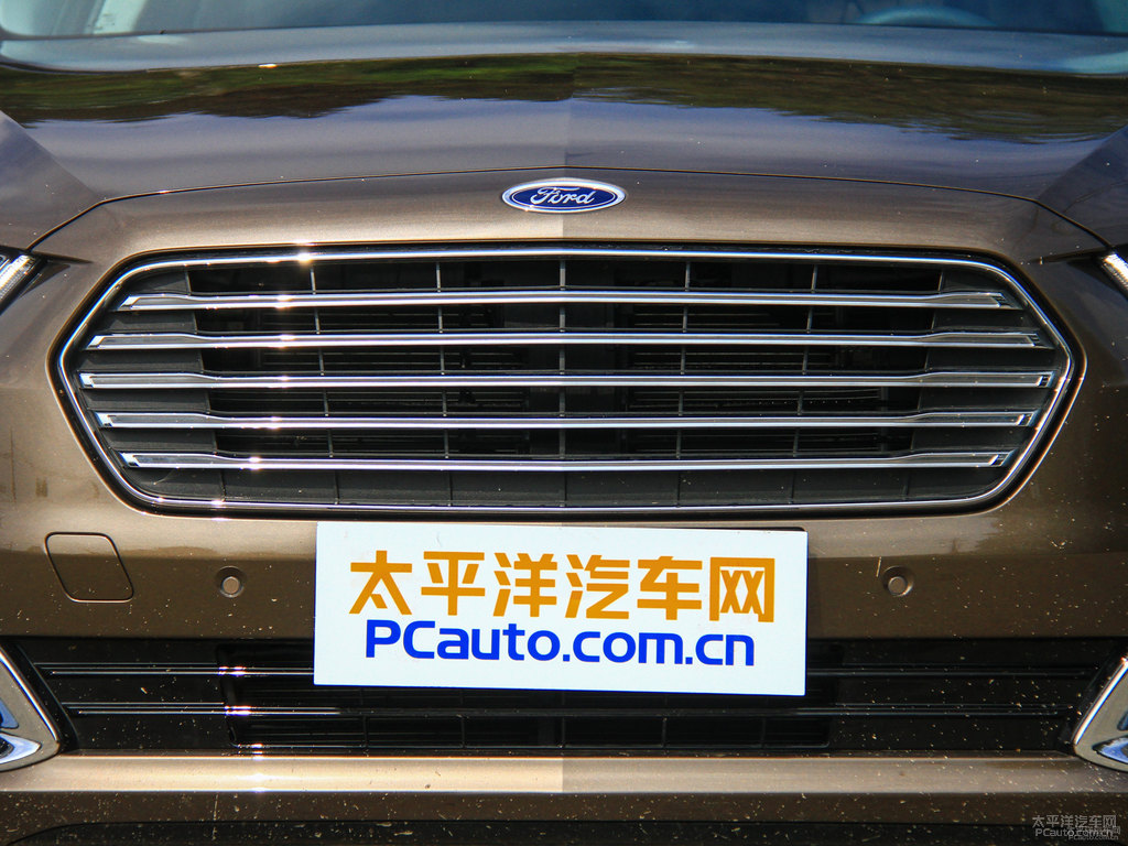 琉璃棕金牛座車頭外觀圖片