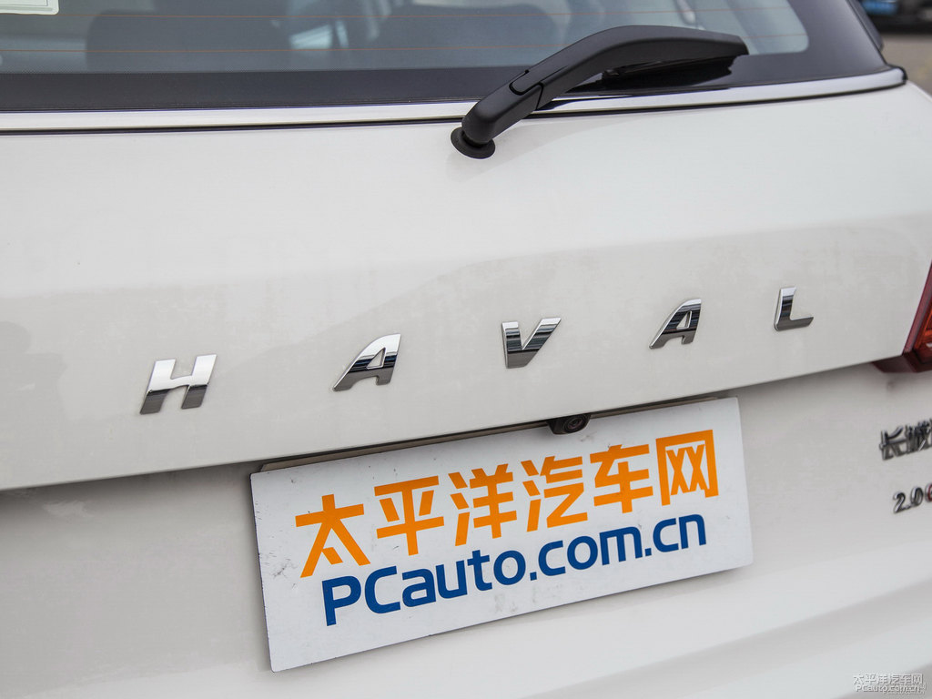 極地白哈弗H6 Coupe車(chē)尾外觀圖片