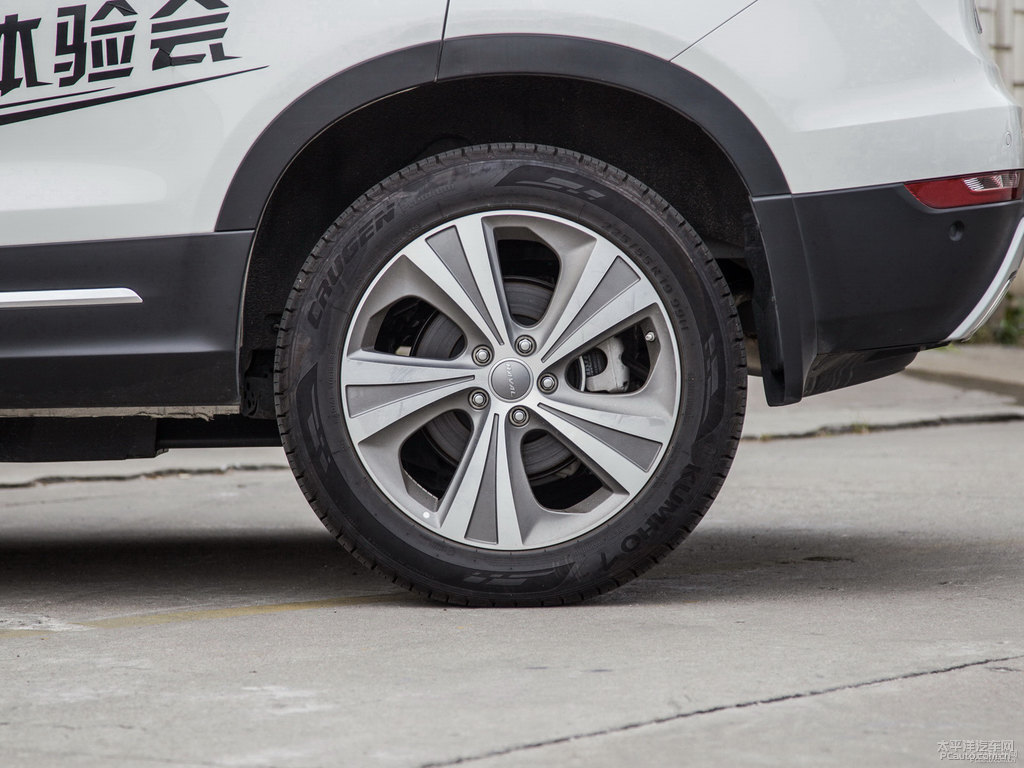 極地白哈弗H6 Coupe車身外觀圖片