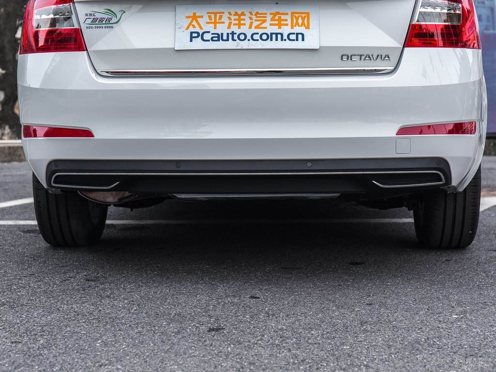 晶瑩白明銳車尾外觀圖片