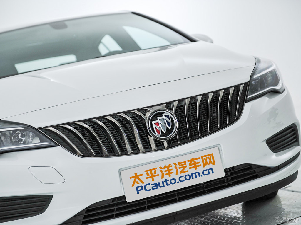 雪域白威朗車頭外觀圖片