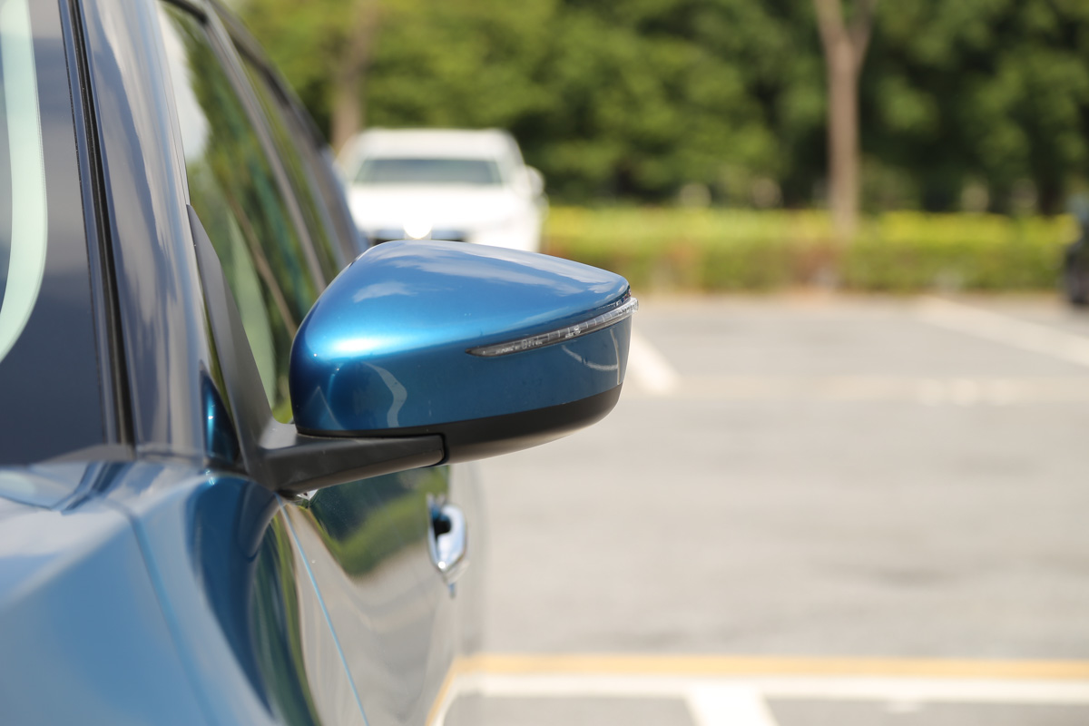 藍(lán)鳥(niǎo)車(chē)展高清大圖