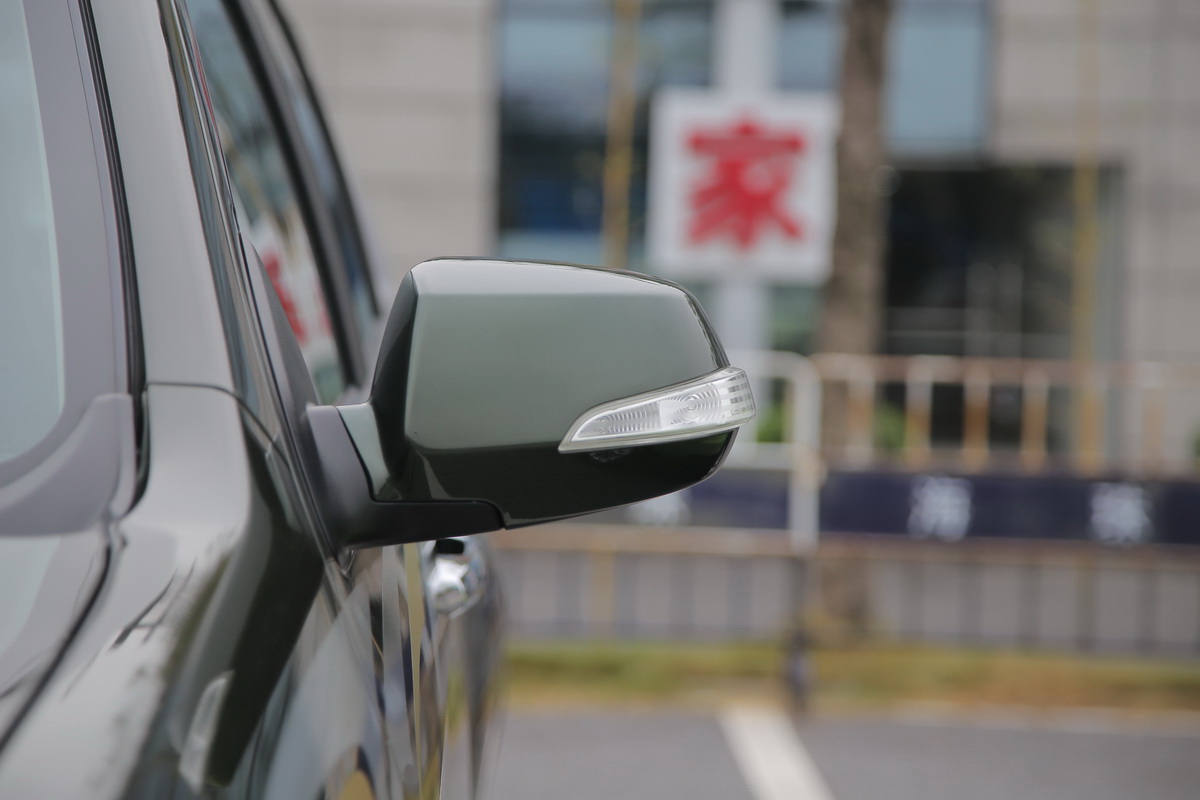 陸風X8車展高清大圖