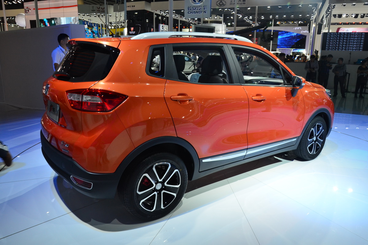 長(zhǎng)安CS15車展高清大圖