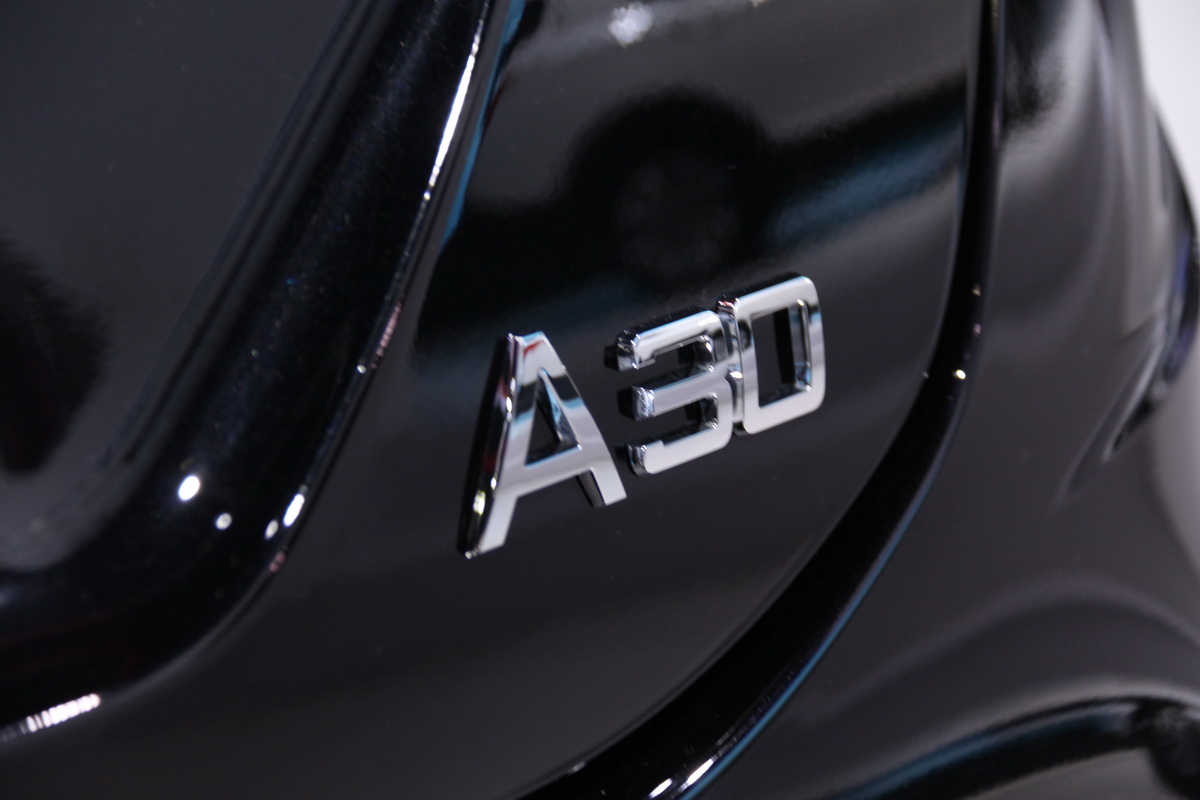 |LLA30DƬ