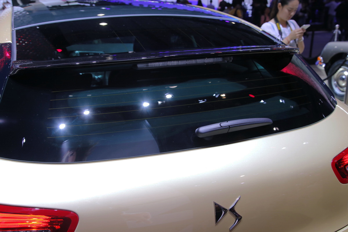 DS 5DƬ