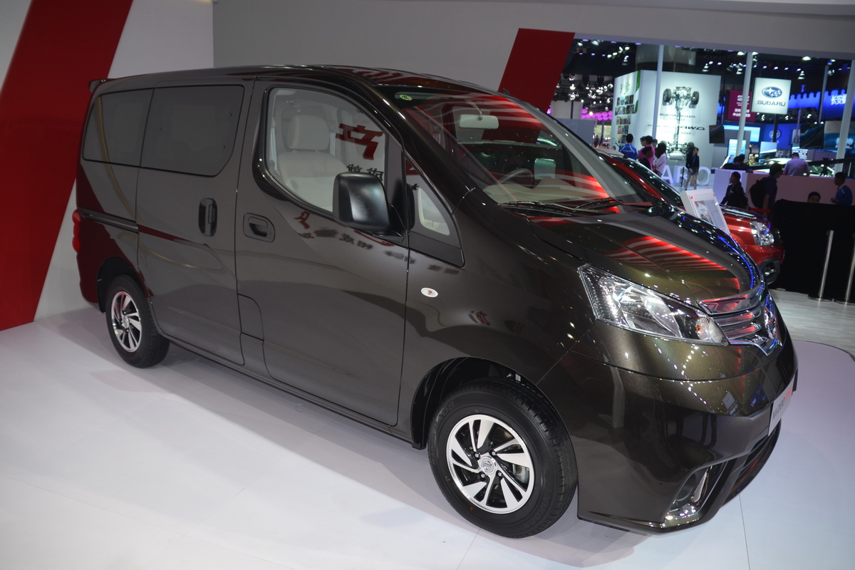 日產(chǎn)NV200車展高清大圖