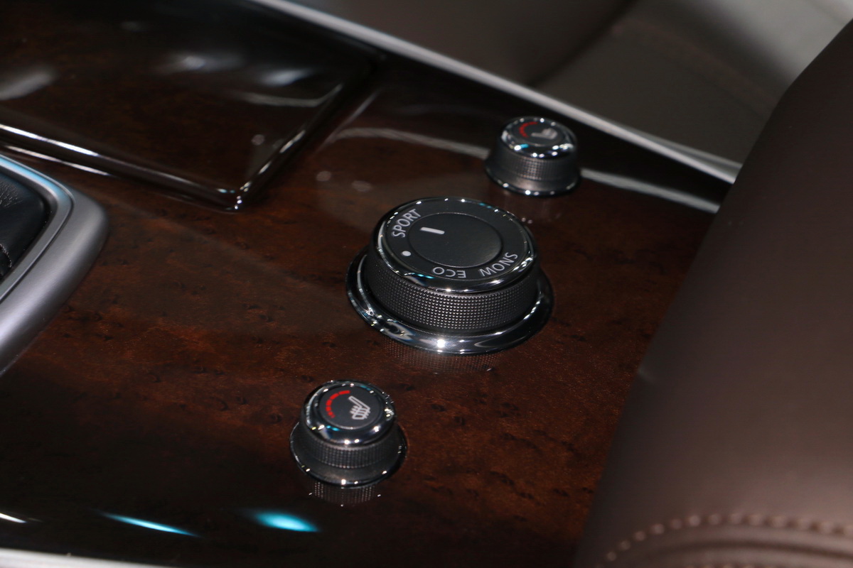 ӢQX60(M(jn))DƬ