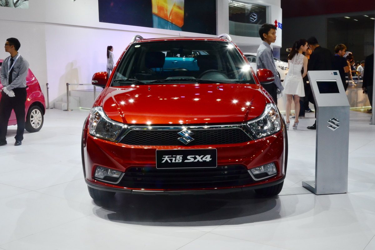 鈴木SX4 S-Cross車展高清大圖