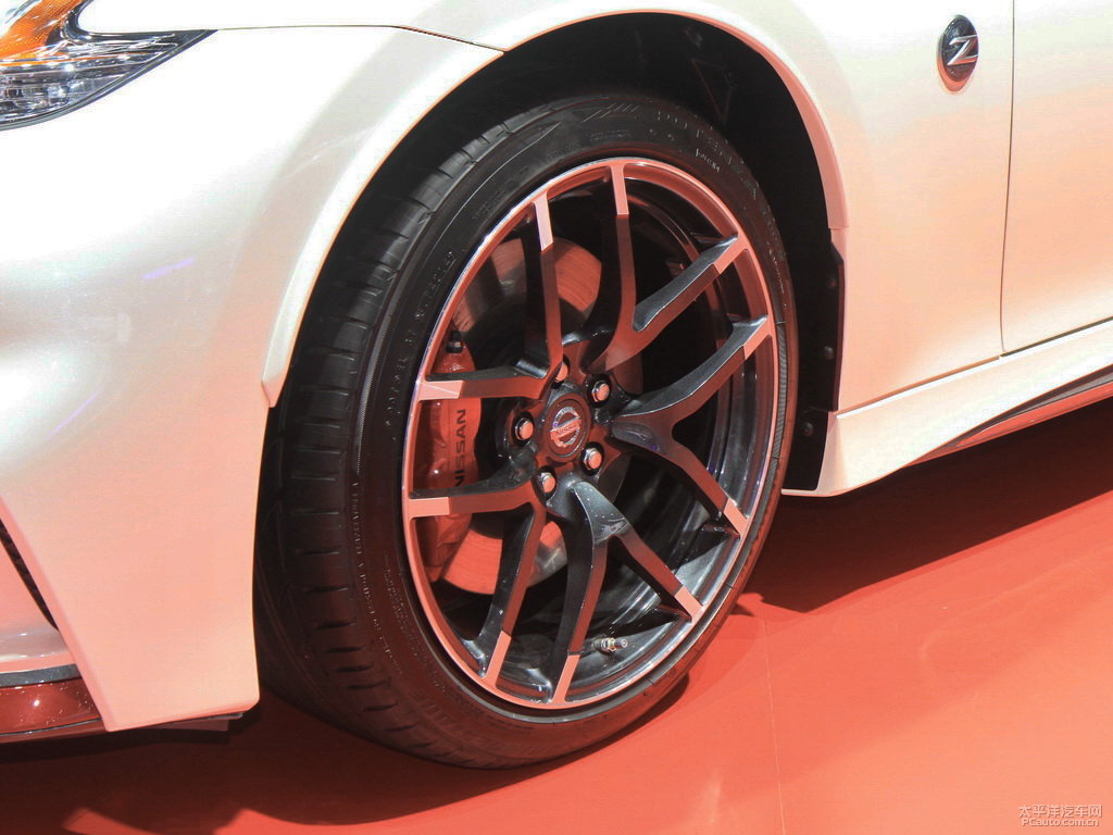 日產(chǎn)370Z外觀高清大圖