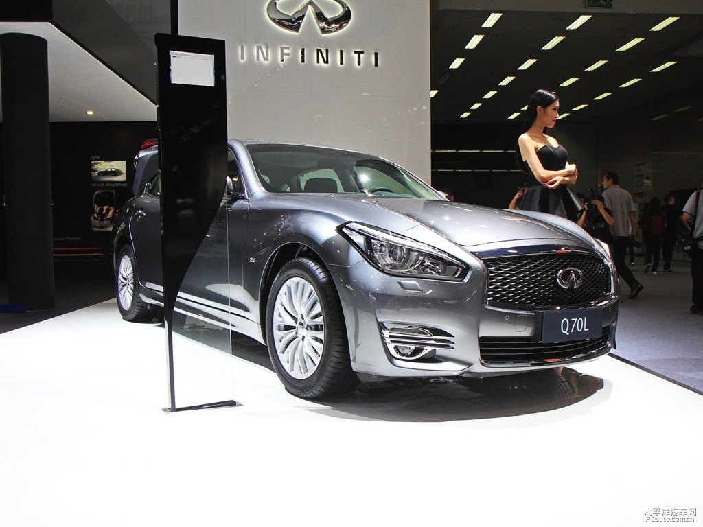 鉑金灰英菲尼迪Q70L整車外觀外觀圖片
