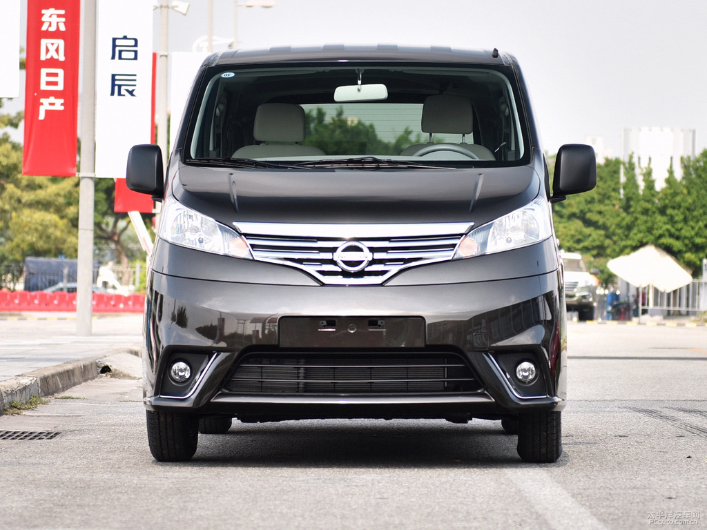 日產(chǎn)NV200外觀高清大圖