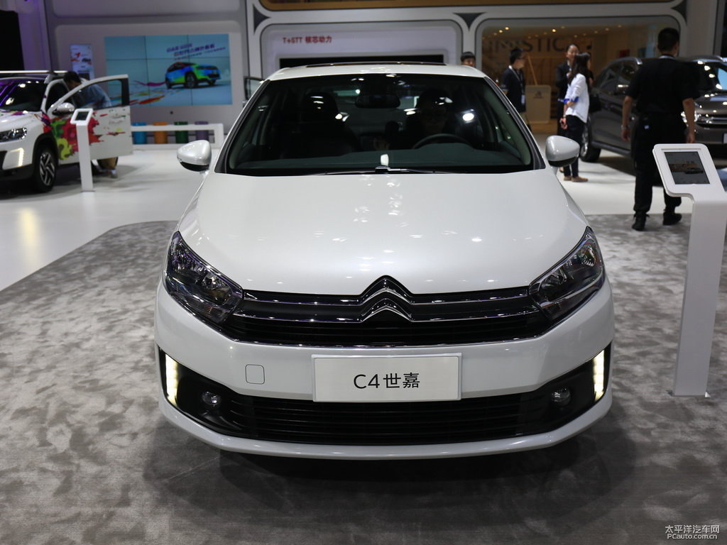 C4܇^^DƬ