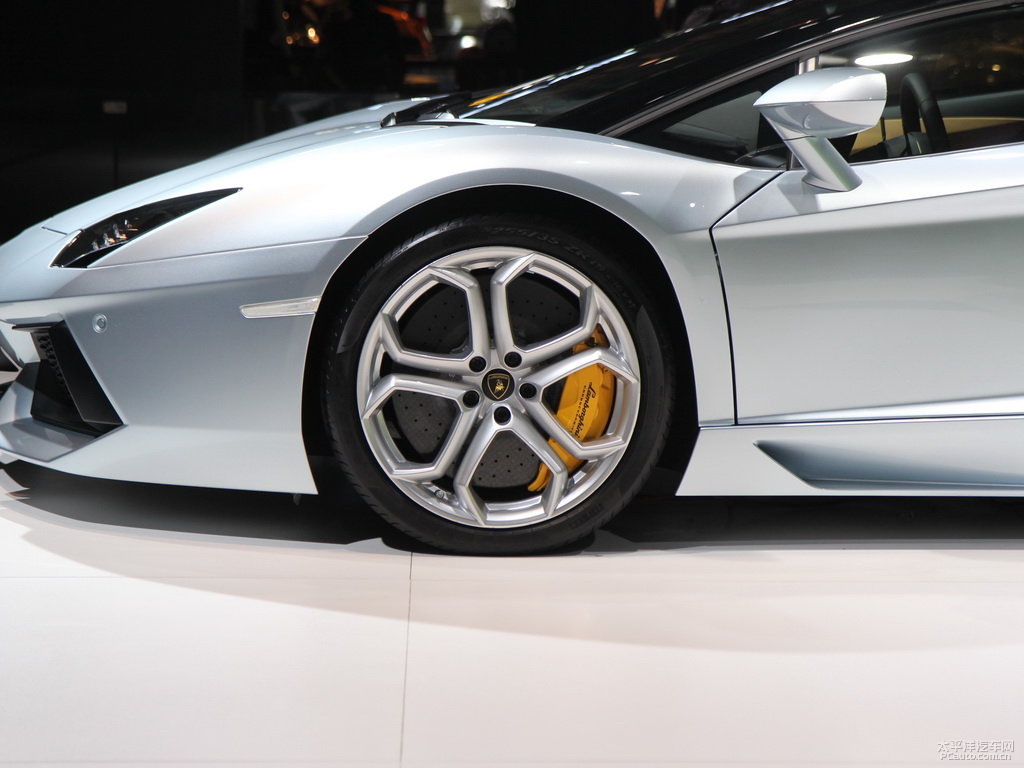 Aventador外觀高清大圖