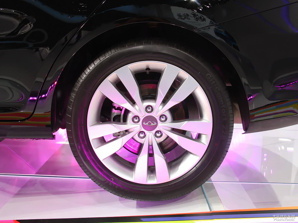 黑色艾瑞澤5車身外觀圖片
