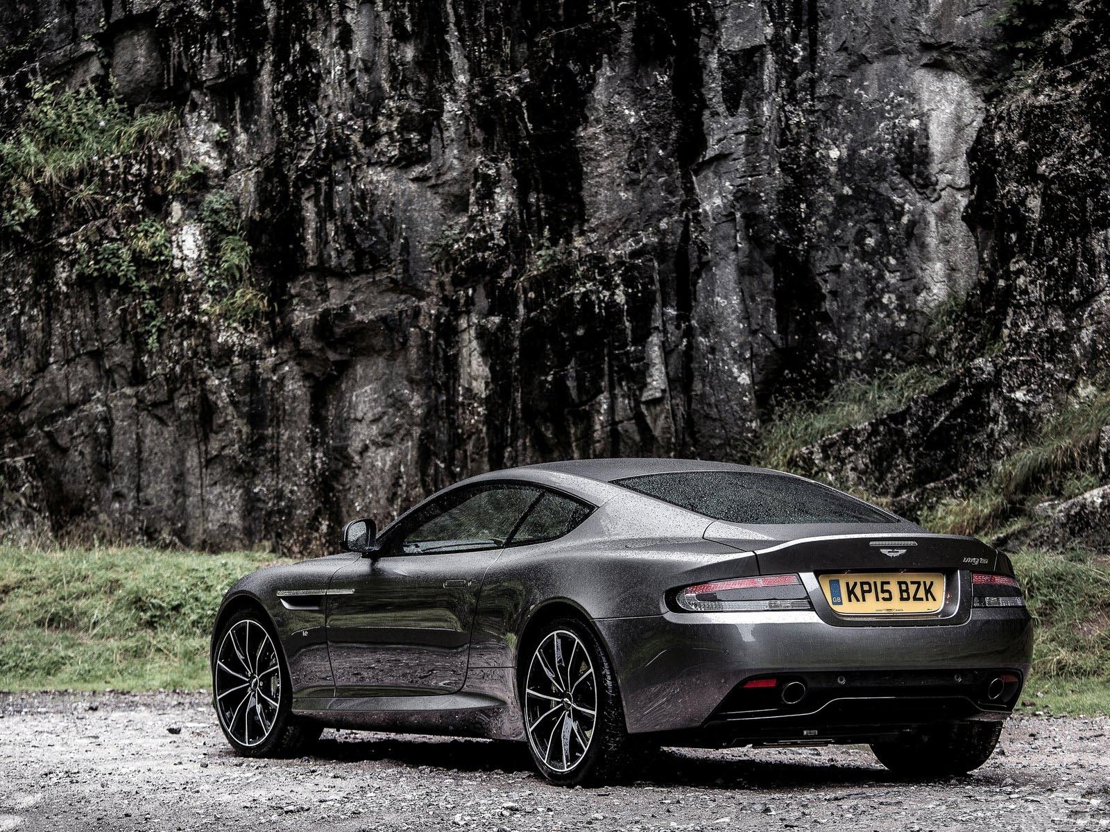 DB9外觀高清大圖
