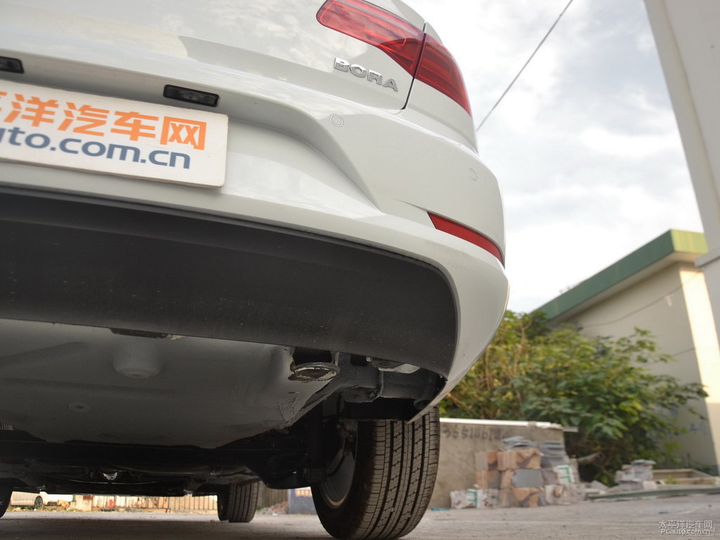 極地白寶來(lái)底盤其它細(xì)節(jié)圖片