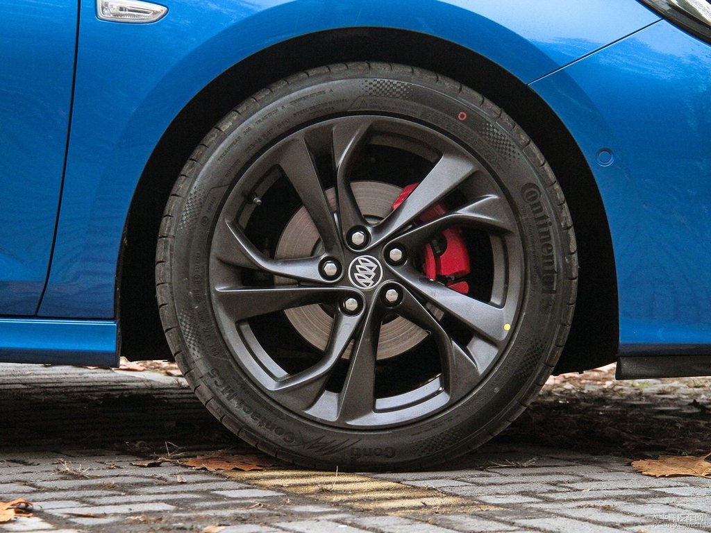 青金藍(lán)威朗車身外觀圖片