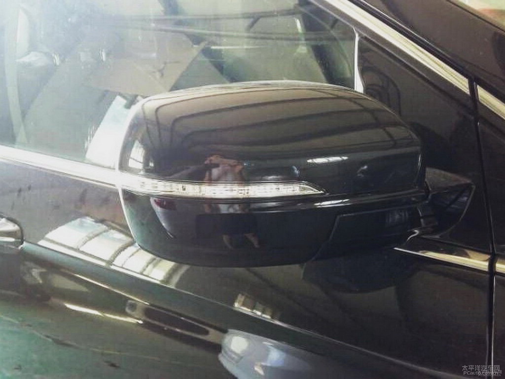 奧斯陸黑銳界L車身外觀圖片